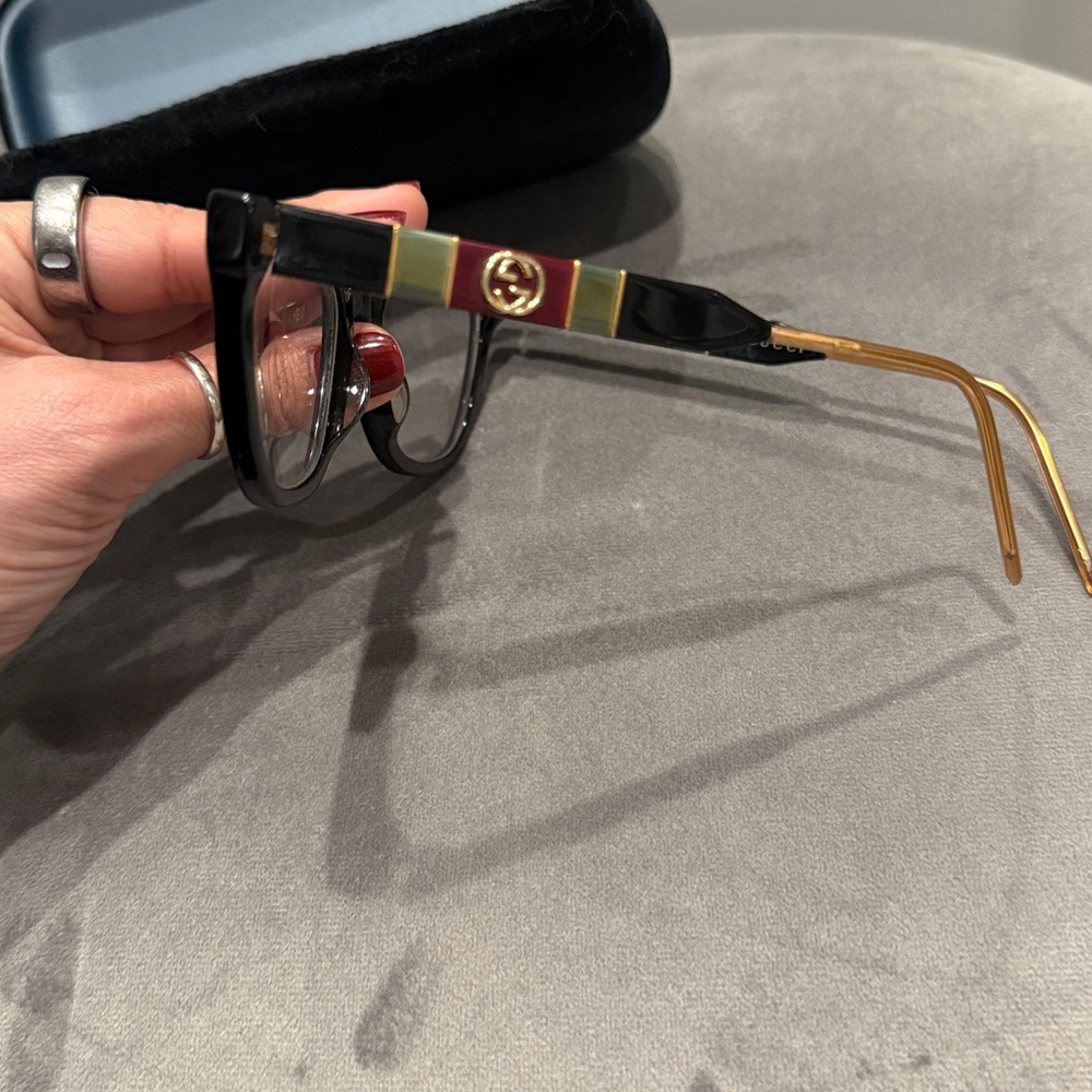 Gucci  Black and Gold Women's Glasses - Picture 4 of 7
